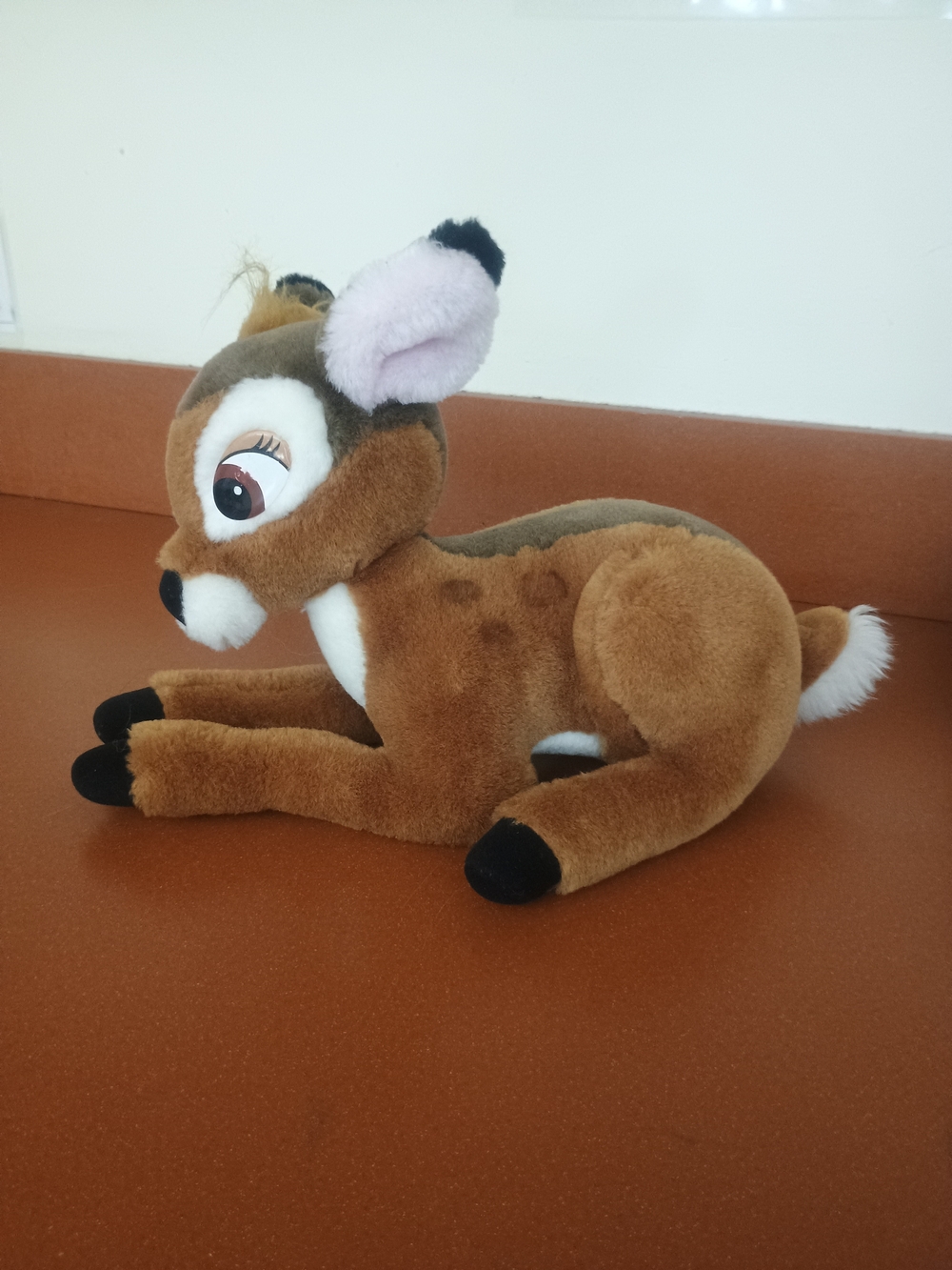 Disney Store BAMBI Deer plush laying down doe Stuffed Toy 9" - Picture 4 of 9